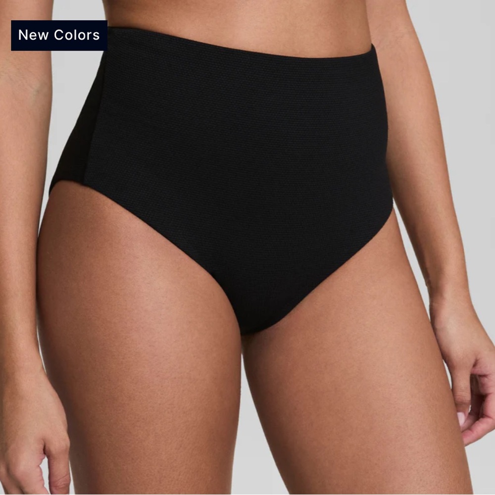 SPANX Pique Ultra Hi-Rise Cheeky Bottom